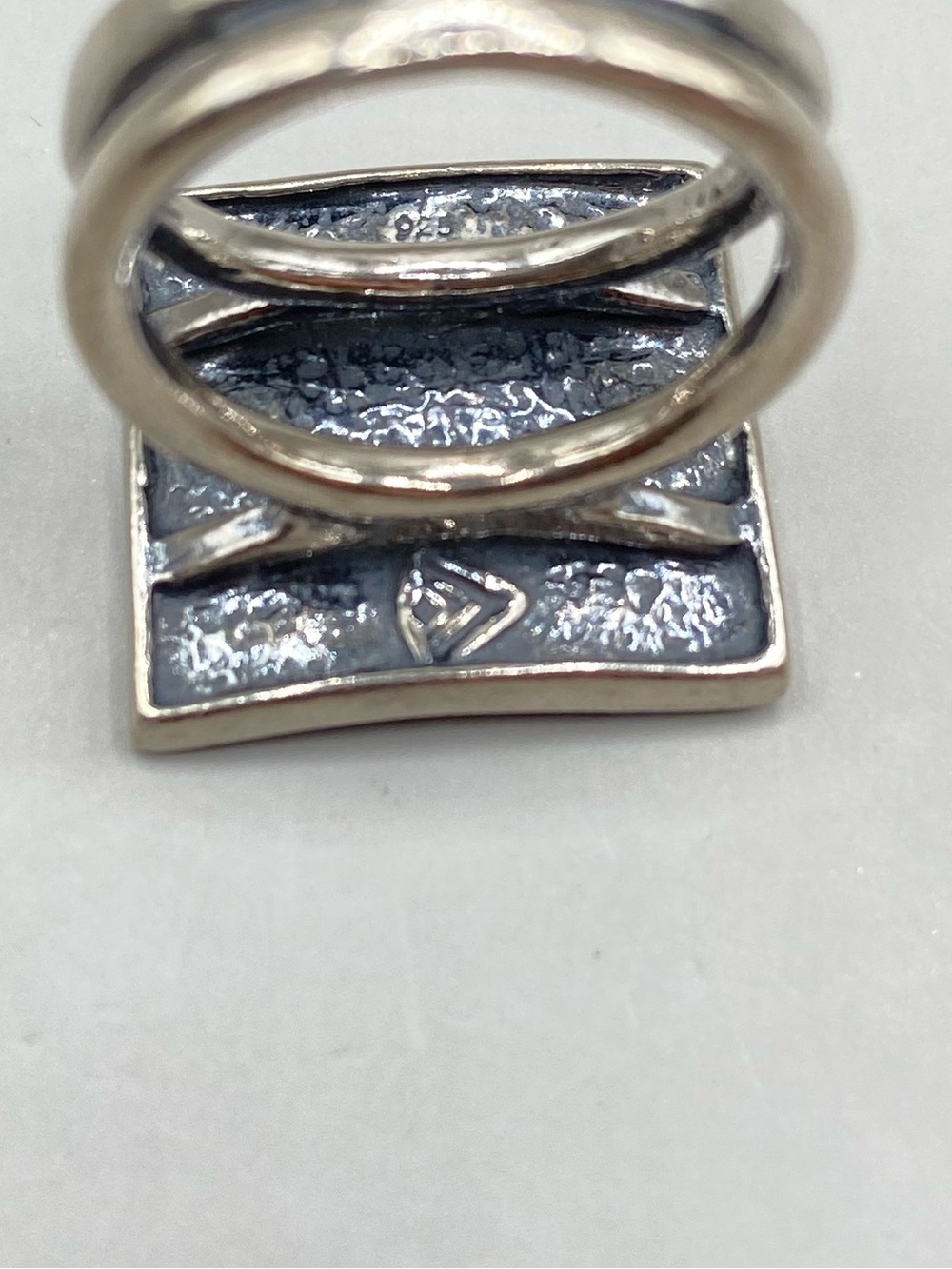 Silpada Hammered Silver Square Ring - Picture 6 of 9